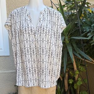 Banana Republic Geometric Print Short Sleeve Blouse - White/Black
